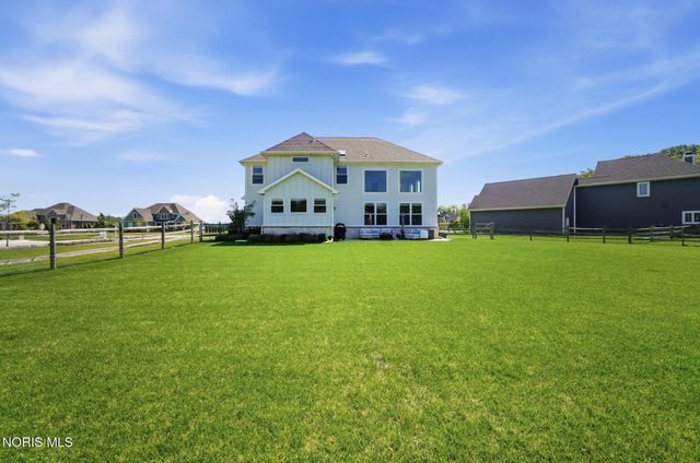 1001 Wilderness Court, Perrysburg, OH 43551