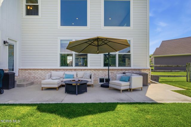 1001 Wilderness Court, Perrysburg, OH 43551