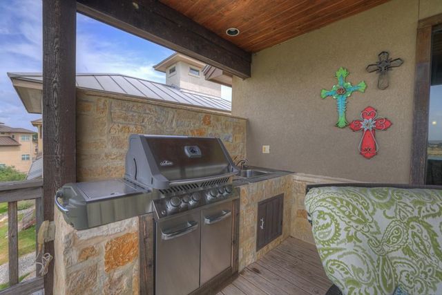 1746 Stagecoach DR, Canyon Lake, TX 78133