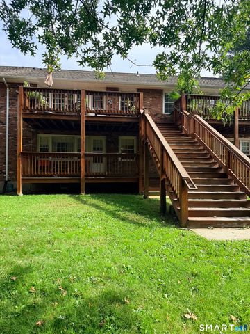 1461 Willard Avenue B, Newington, CT 06111
