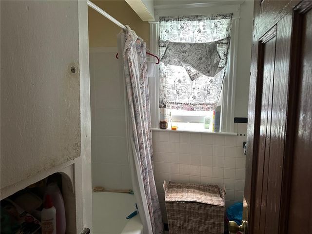 26-28 Lakeview Terrace, Rochester, NY 14613