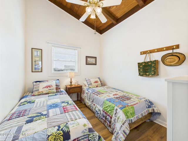 117 Salisbury Street, Holden Beach, NC 28462