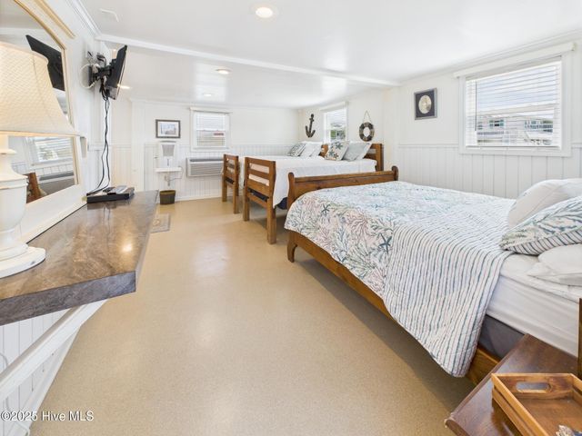 117 Salisbury Street, Holden Beach, NC 28462