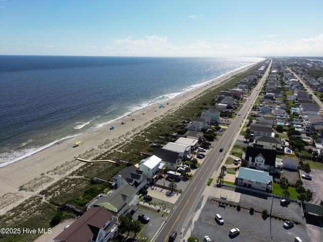 117 Salisbury Street, Holden Beach, NC 28462