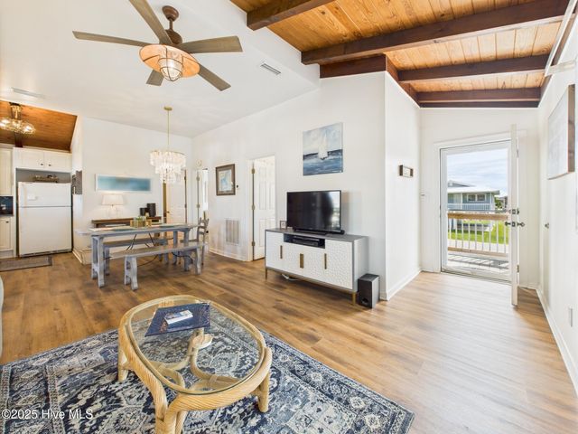 117 Salisbury Street, Holden Beach, NC 28462