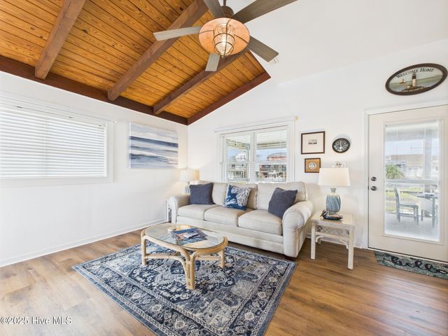 117 Salisbury Street, Holden Beach, NC 28462