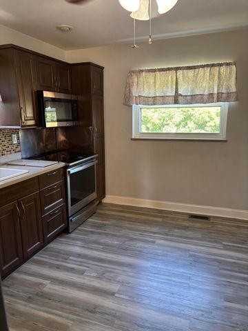 32 Ann Street, Florence, KY 41042