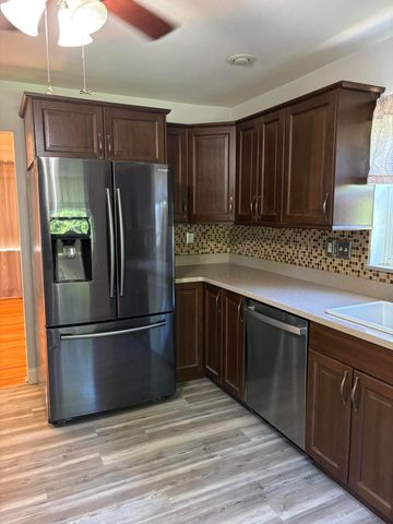 32 Ann Street, Florence, KY 41042