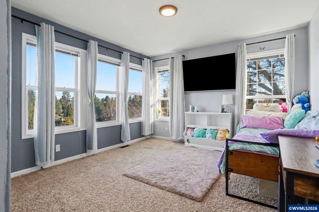 1683 Skyway St S, Salem, OR 97302