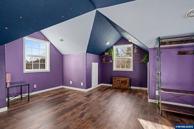 1683 Skyway St S, Salem, OR 97302