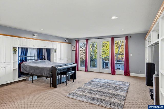 1683 Skyway St S, Salem, OR 97302