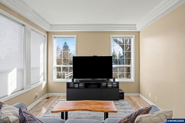 1683 Skyway St S, Salem, OR 97302