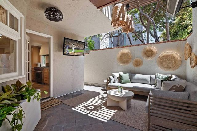 335 Gravilla Street, La Jolla, CA 92037