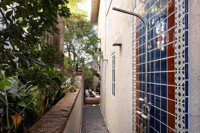 335 Gravilla Street, La Jolla, CA 92037