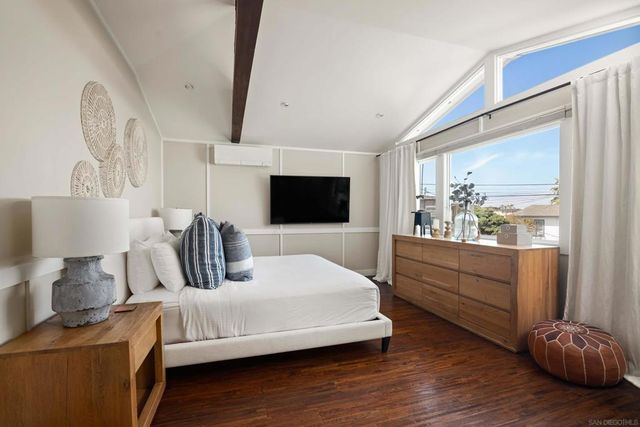 335 Gravilla Street, La Jolla, CA 92037