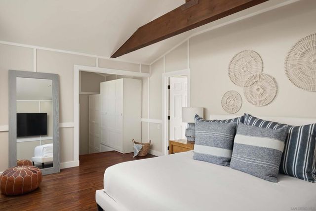 335 Gravilla Street, La Jolla, CA 92037