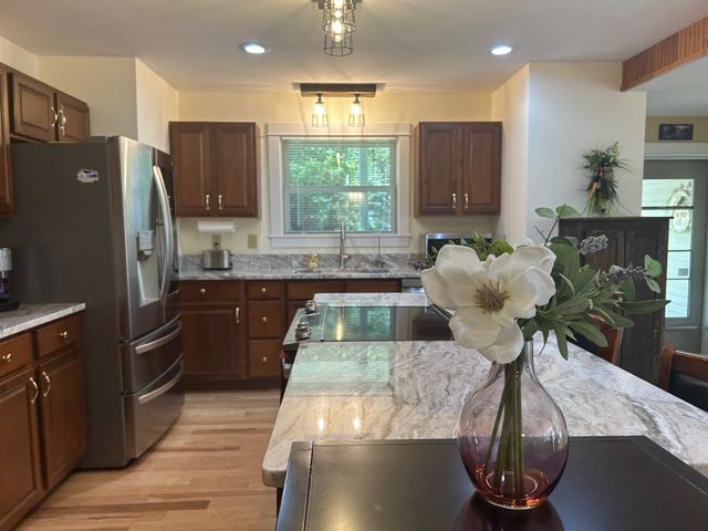 41 Hermit Lake Road, Sanbornton, NH 03269