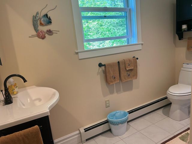 41 Hermit Lake Road, Sanbornton, NH 03269