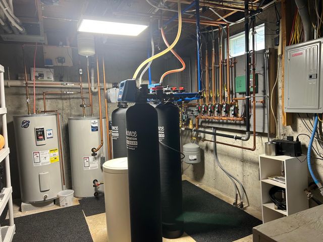 41 Hermit Lake Road, Sanbornton, NH 03269