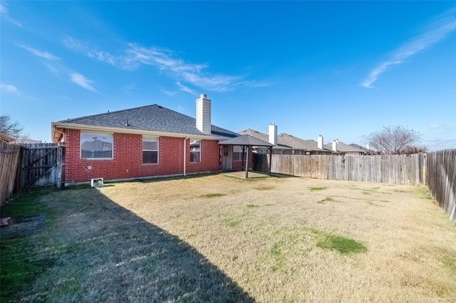 2716 Dawn Spring Drive, Little Elm, TX 75068