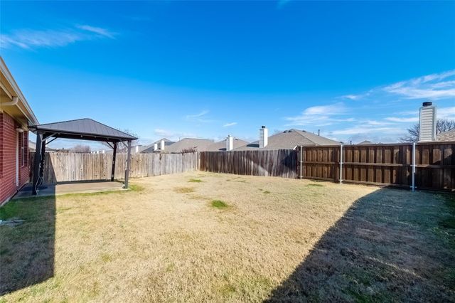 2716 Dawn Spring Drive, Little Elm, TX 75068