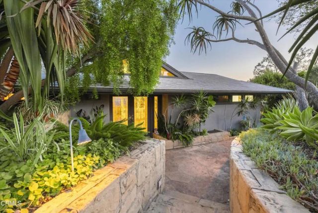 1510 Franceschi Road, Santa Barbara, CA 93103