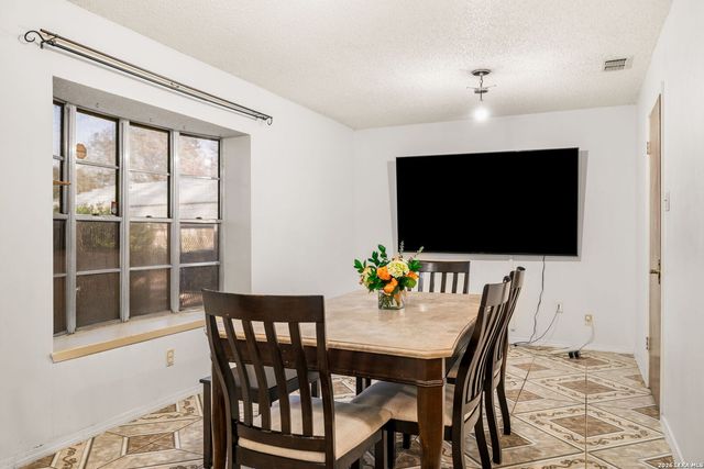 1149 Spruce, Seguin, TX 78155