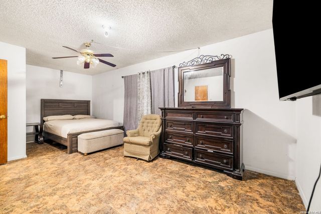 1149 Spruce, Seguin, TX 78155