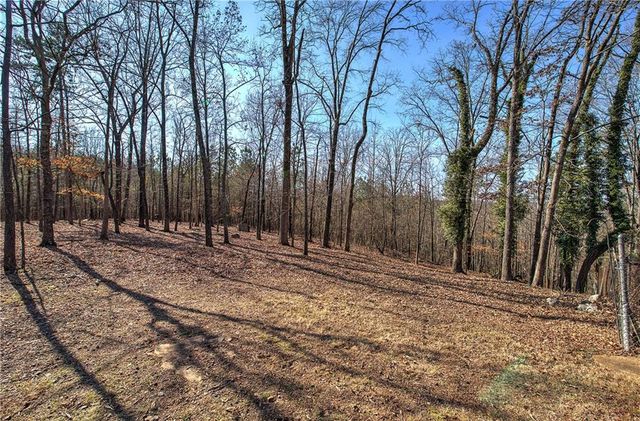 16 Summit SE Drive, Lindale, GA 30147