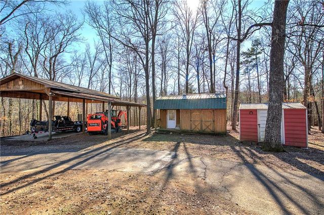 16 Summit SE Drive, Lindale, GA 30147