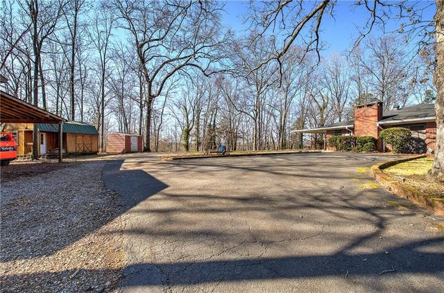 16 Summit SE Drive, Lindale, GA 30147