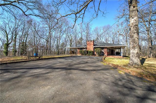 16 Summit SE Drive, Lindale, GA 30147