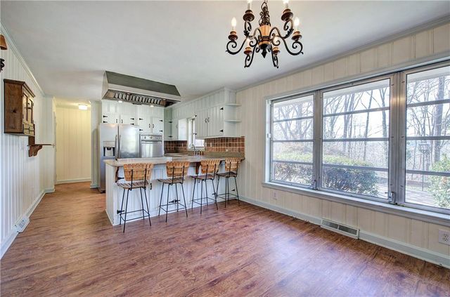 16 Summit SE Drive, Lindale, GA 30147