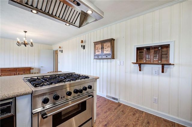 16 Summit SE Drive, Lindale, GA 30147