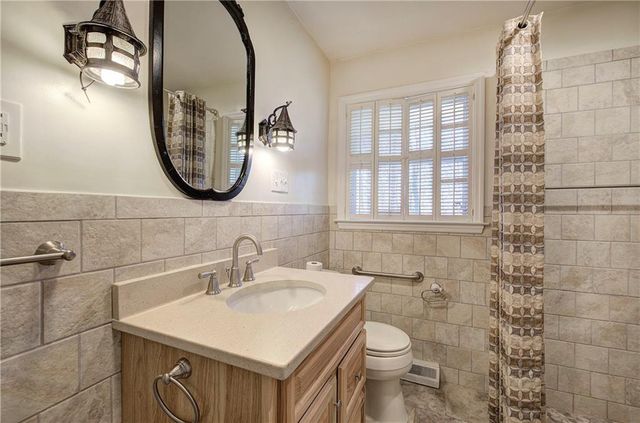 16 Summit SE Drive, Lindale, GA 30147