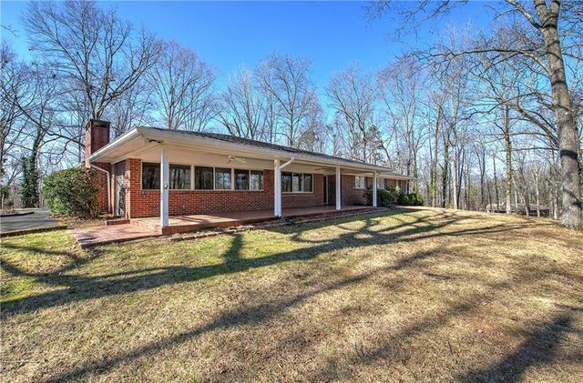 16 Summit SE Drive, Lindale, GA 30147