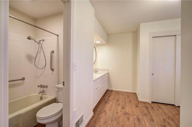 16 Summit SE Drive, Lindale, GA 30147