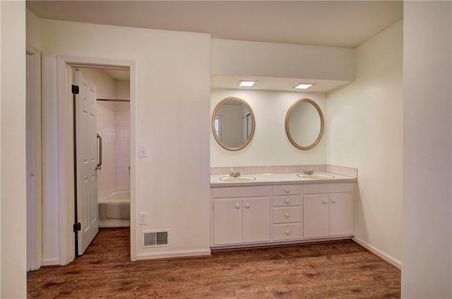 16 Summit SE Drive, Lindale, GA 30147