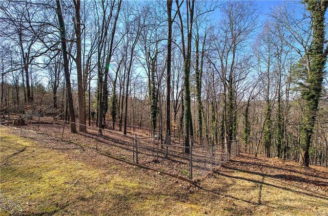 16 Summit SE Drive, Lindale, GA 30147