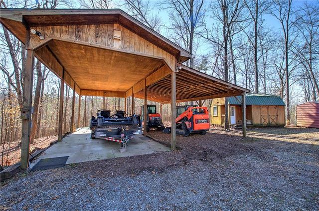 16 Summit SE Drive, Lindale, GA 30147