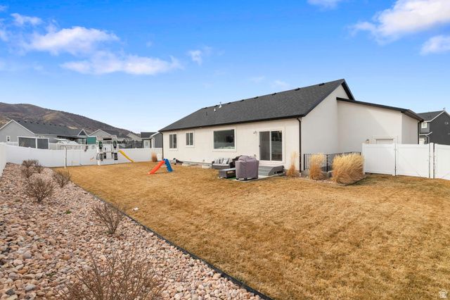 949 S RED CLIFF DR, Santaquin, UT 84655