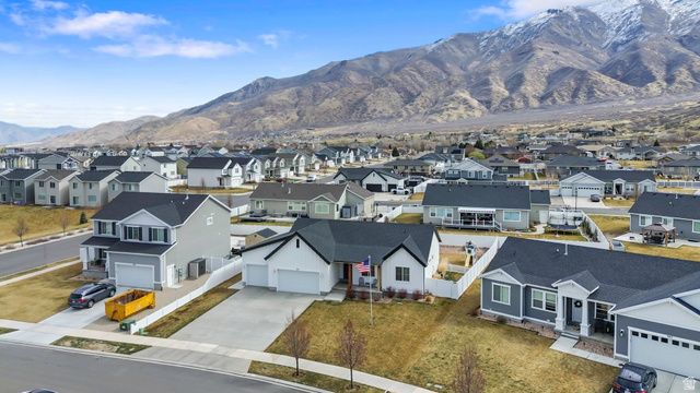 949 S RED CLIFF DR, Santaquin, UT 84655