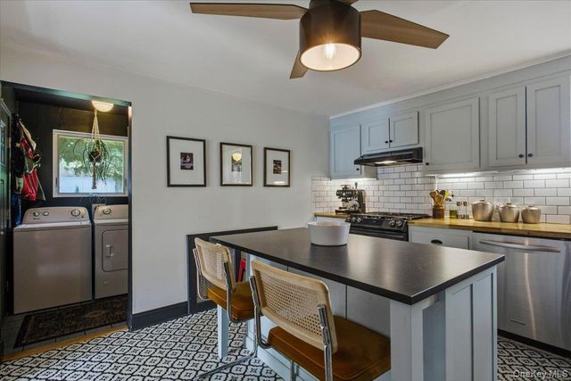 3 Elm Street, Pleasantville, NY 10570