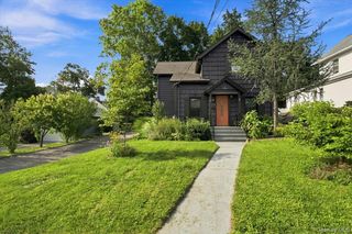 3 Elm Street, Pleasantville, NY 10570