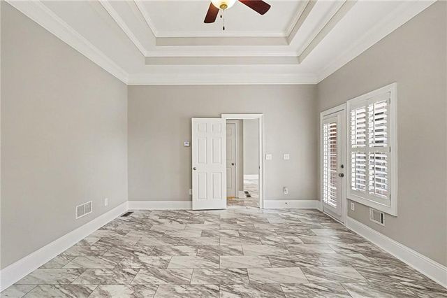 25 Inverleigh Row, Covington, GA 30014