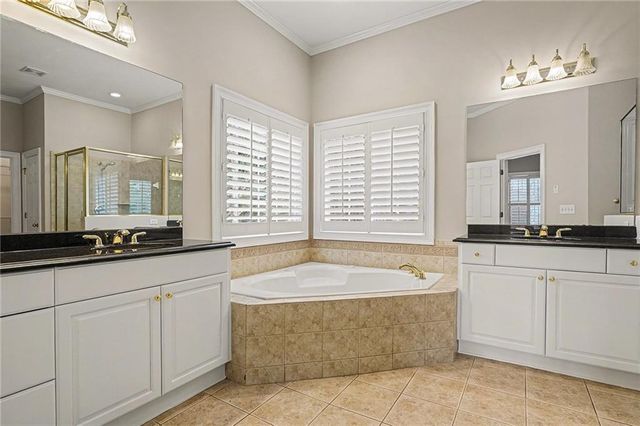 25 Inverleigh Row, Covington, GA 30014