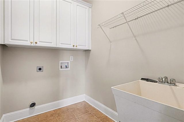 25 Inverleigh Row, Covington, GA 30014