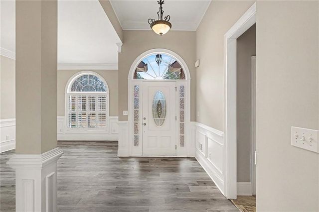 25 Inverleigh Row, Covington, GA 30014