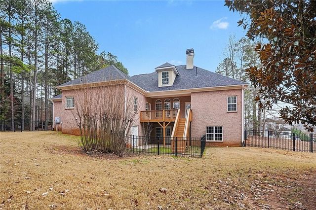 25 Inverleigh Row, Covington, GA 30014