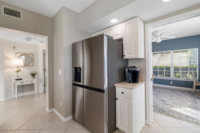 410 LAUREL LAKE DRIVE 101, Venice, FL 34292
